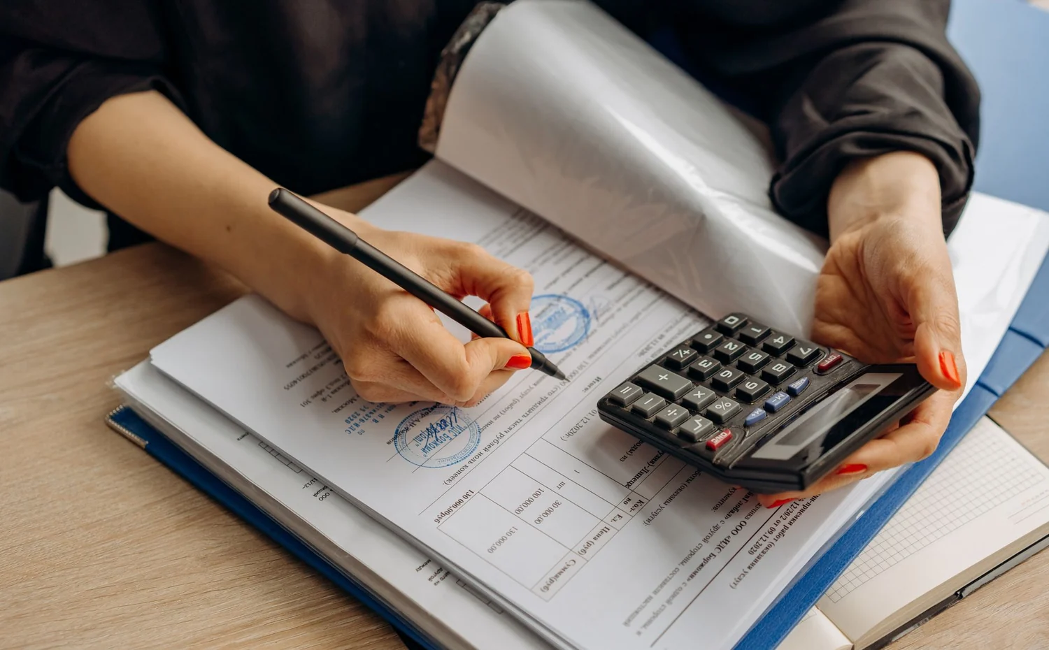 Binomo risk and regulation documents